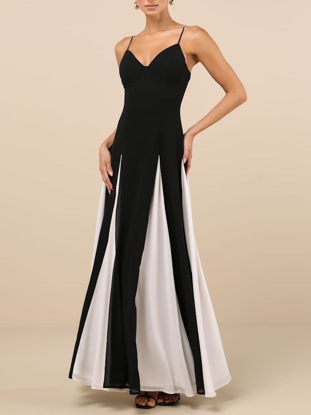 Lulus | Elisha Black and White Sleeveless Maxi Dress